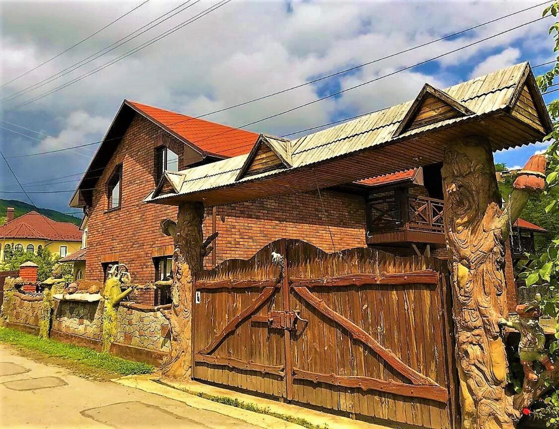Villa Daroso Kosiv Exterior foto